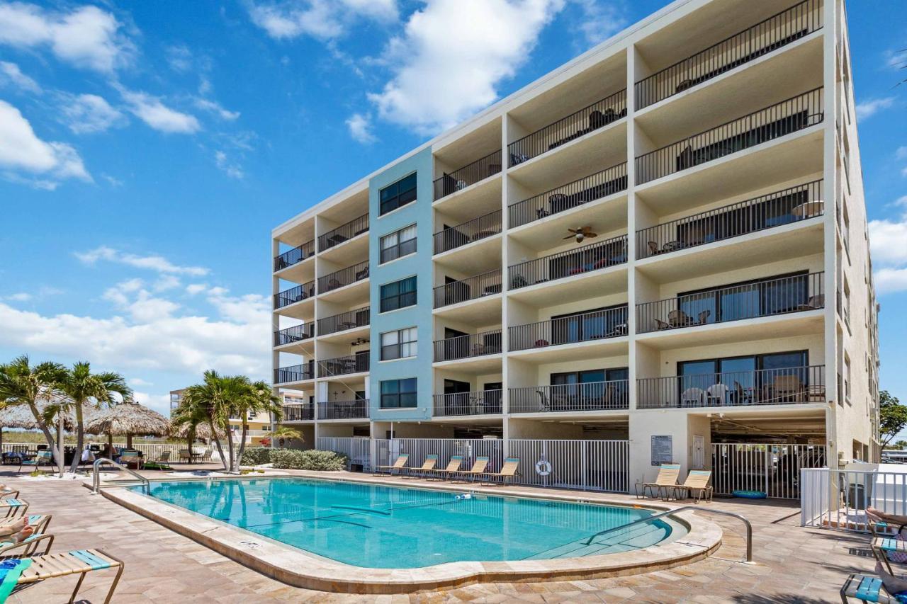201 Sandy Shores Condos St. Pete Beach Eksteriør billede