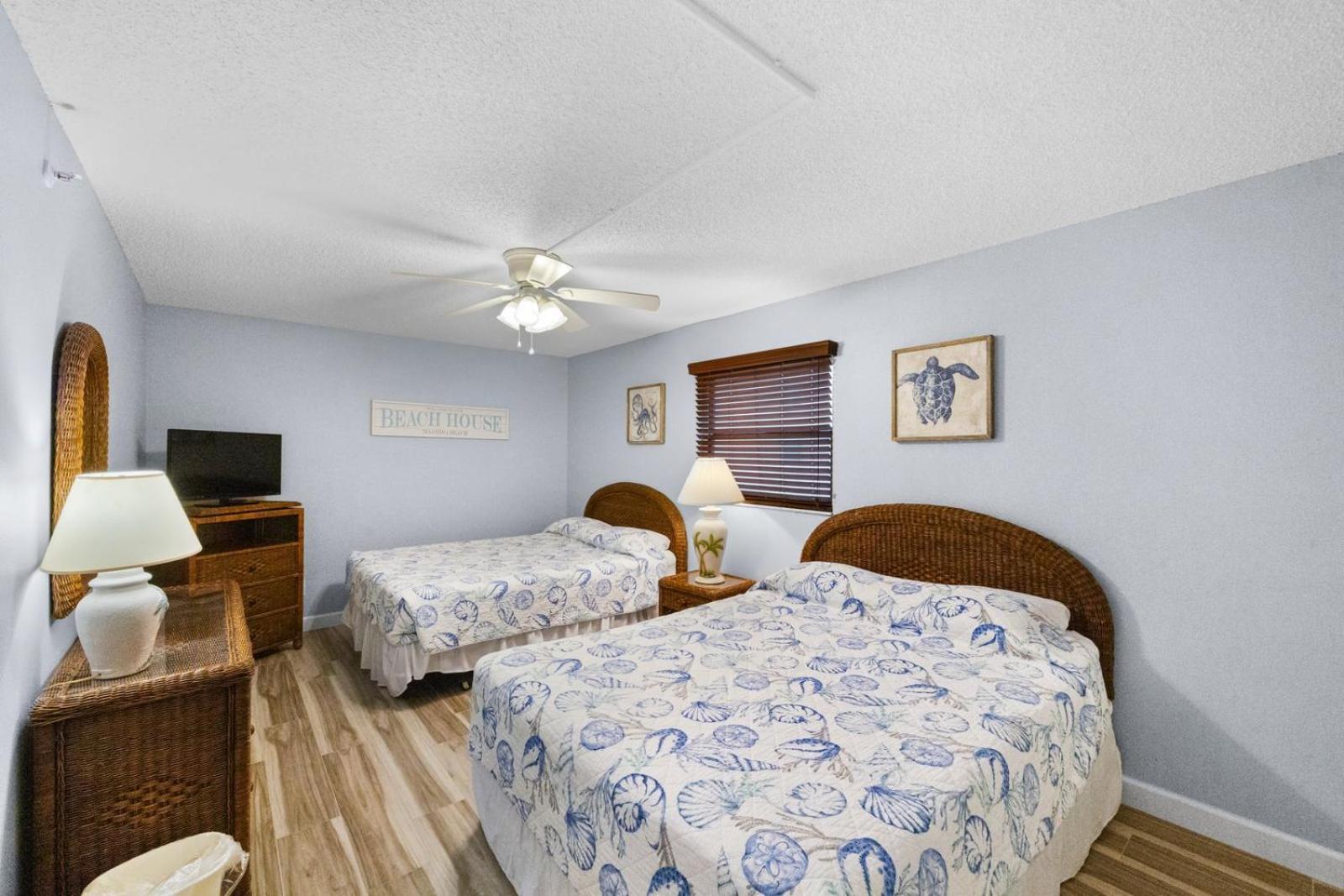 201 Sandy Shores Condos St. Pete Beach Eksteriør billede